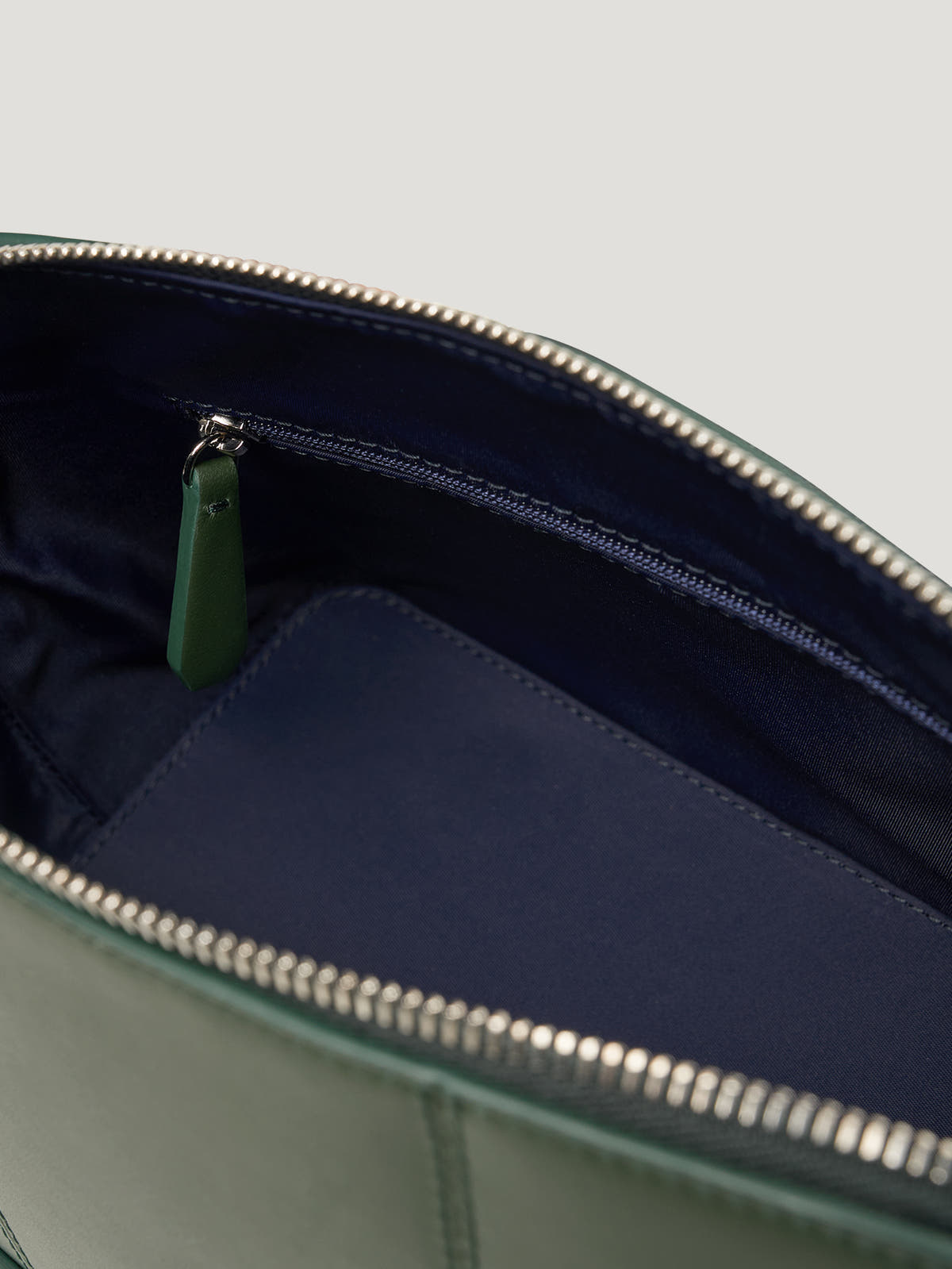 Green Small Washbag - Connolly