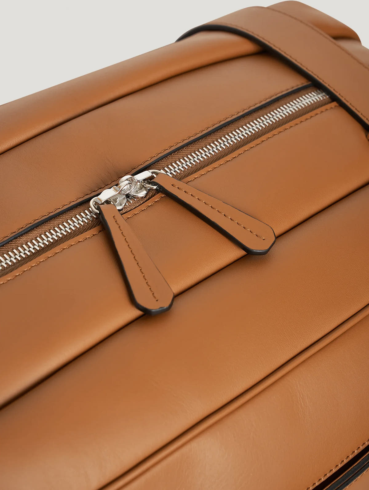 Dark Tan Sports Grip Bag - Connolly
