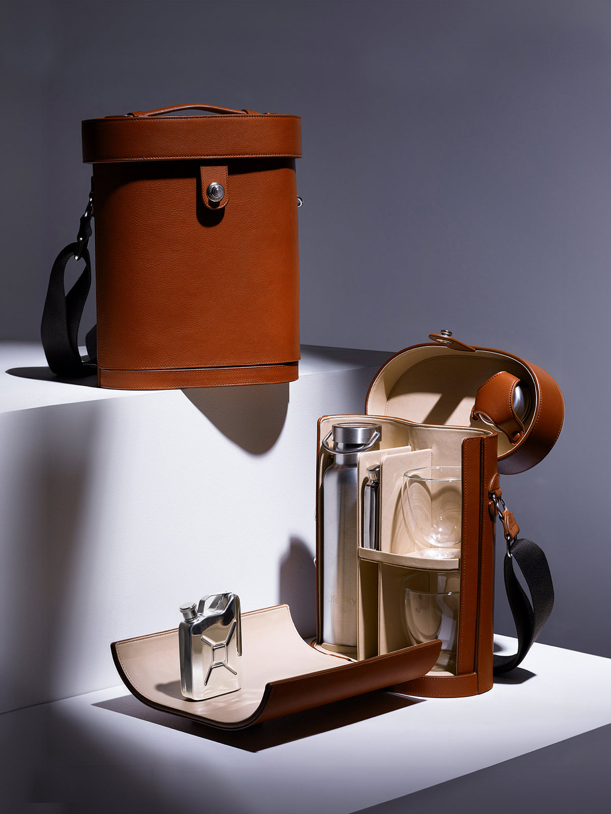 Tan Drinks Case - Connolly