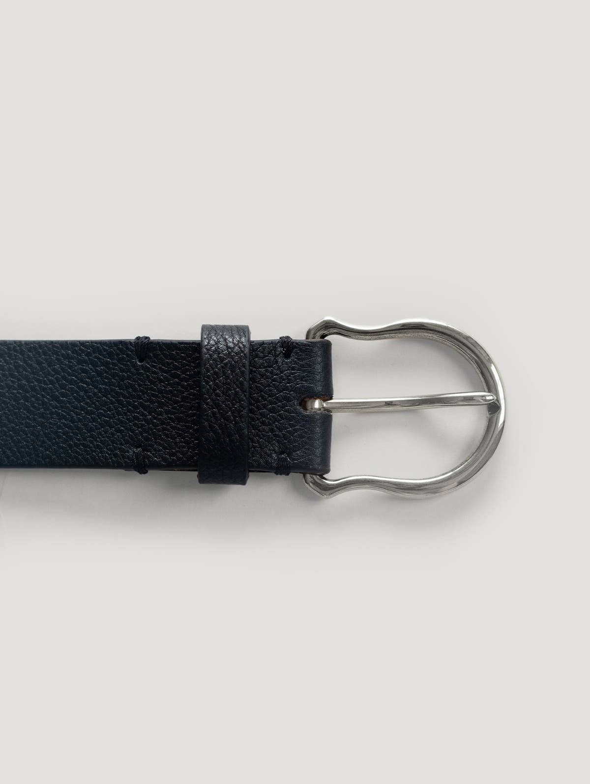 Black Grain Silver Shield Buckle Belt - Connolly