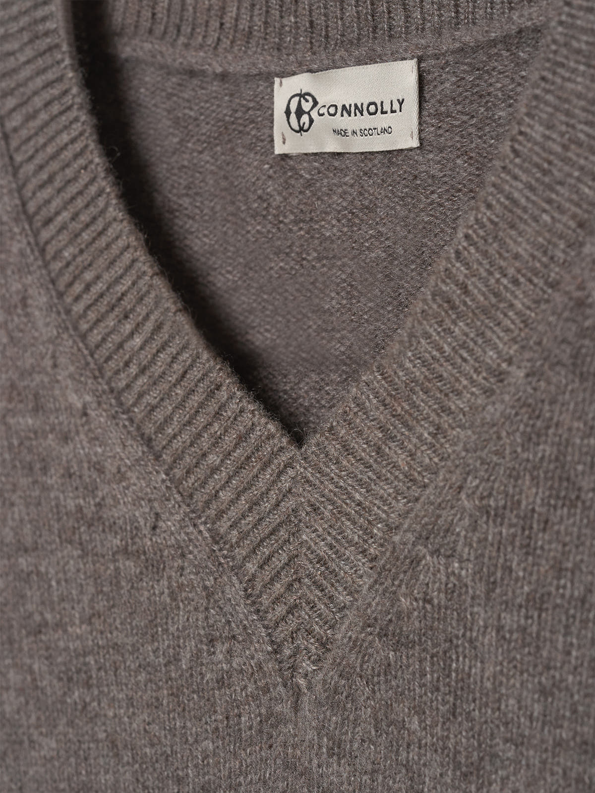 Elk 4 Ply Favourite V Neck Sweater - Connolly