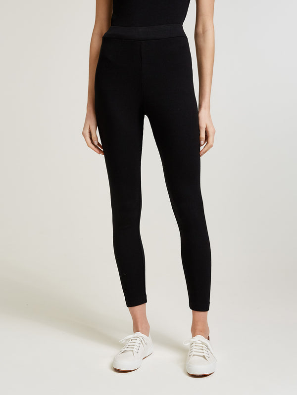 Black Travel Leggings