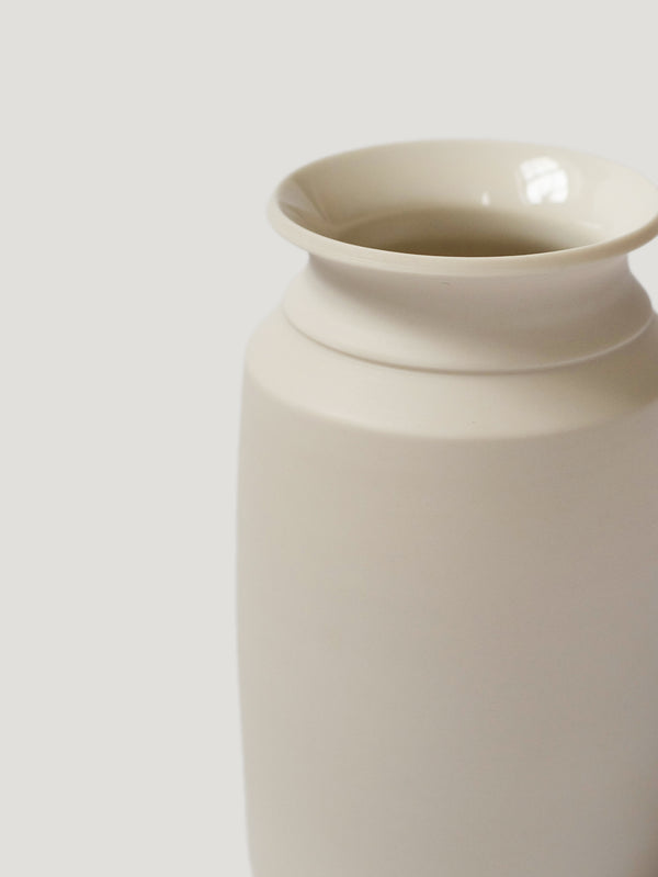 Porcelain Cylinder - Medium 20 - Lotta von Bulow