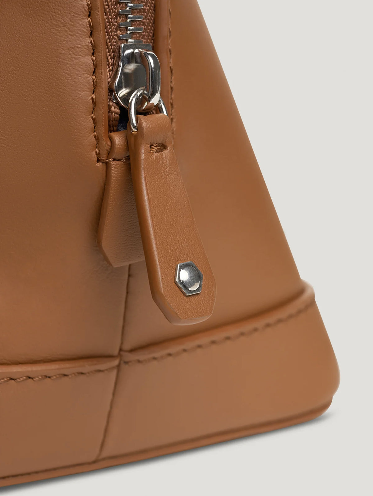 Dark Tan Small Washbag - Connolly