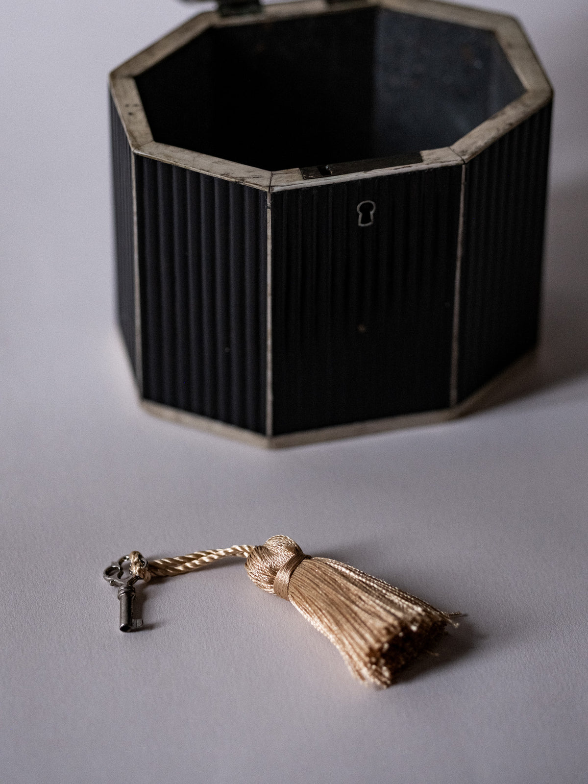 Octagonal Tented Top Tea Caddy c1815 - N/A - Connolly