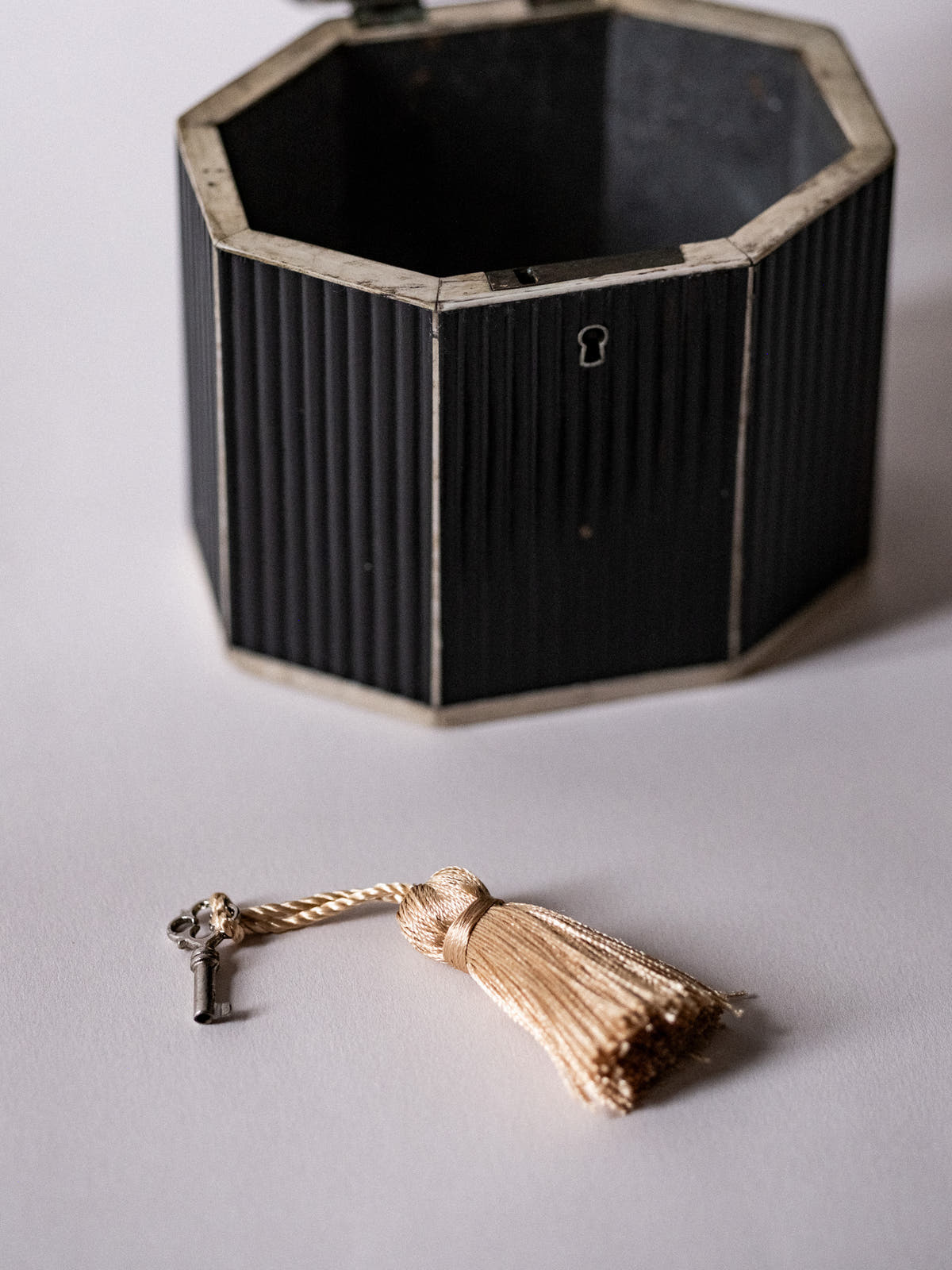 Octagonal Tented Top Tea Caddy c1815 - N/A - Connolly
