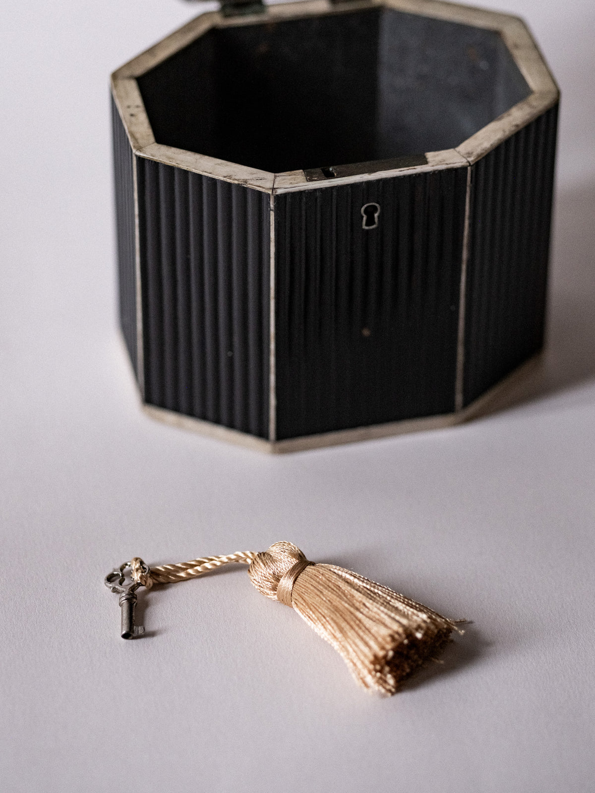 Octagonal Tented Top Tea Caddy c1815 - N/A - Connolly