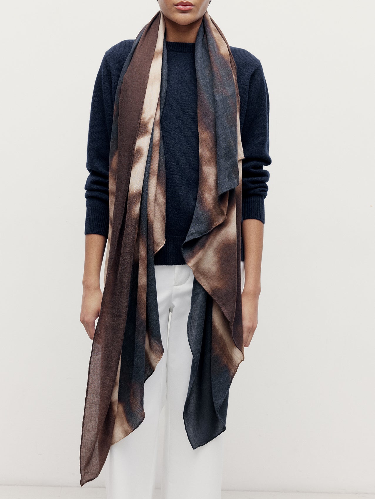 Le Grand Scarf - Connolly