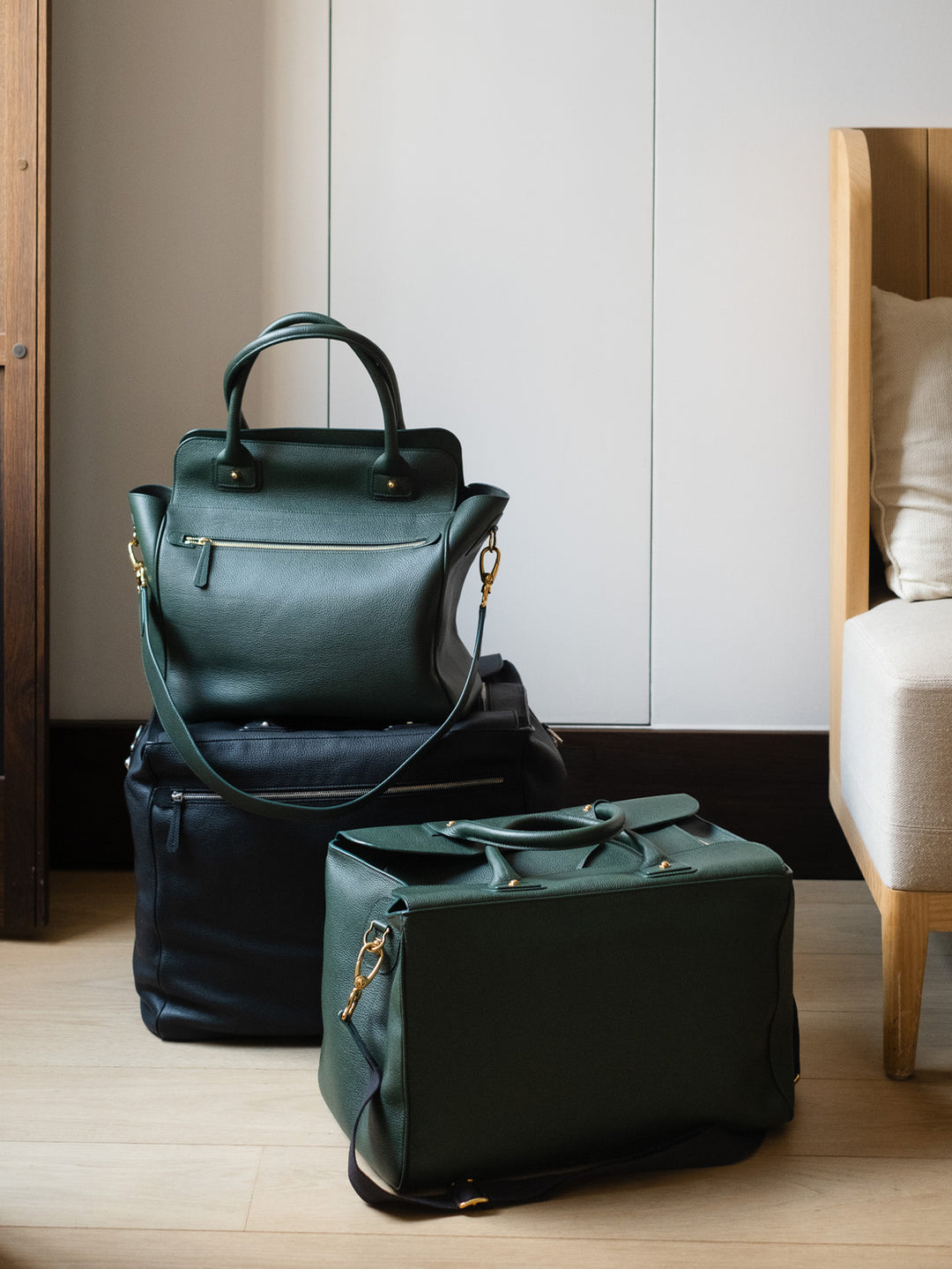 Leather hand luggage shop