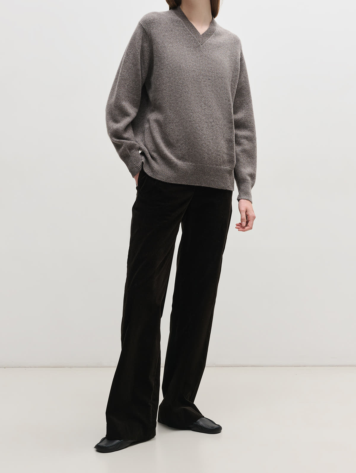 4 Ply Favourite V Neck Sweater - Connolly