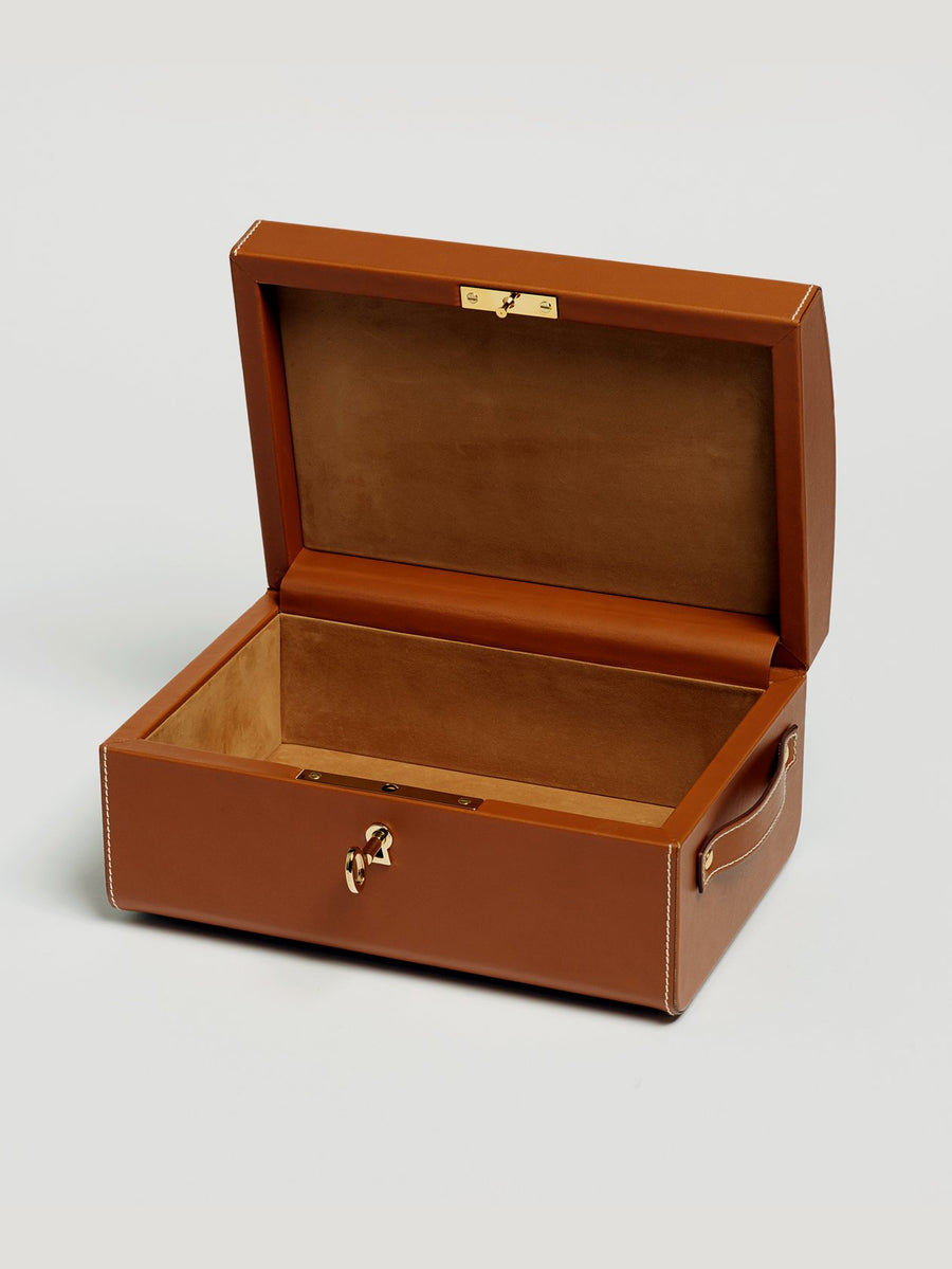 Tan Nomadic Chest 1904 - Connolly