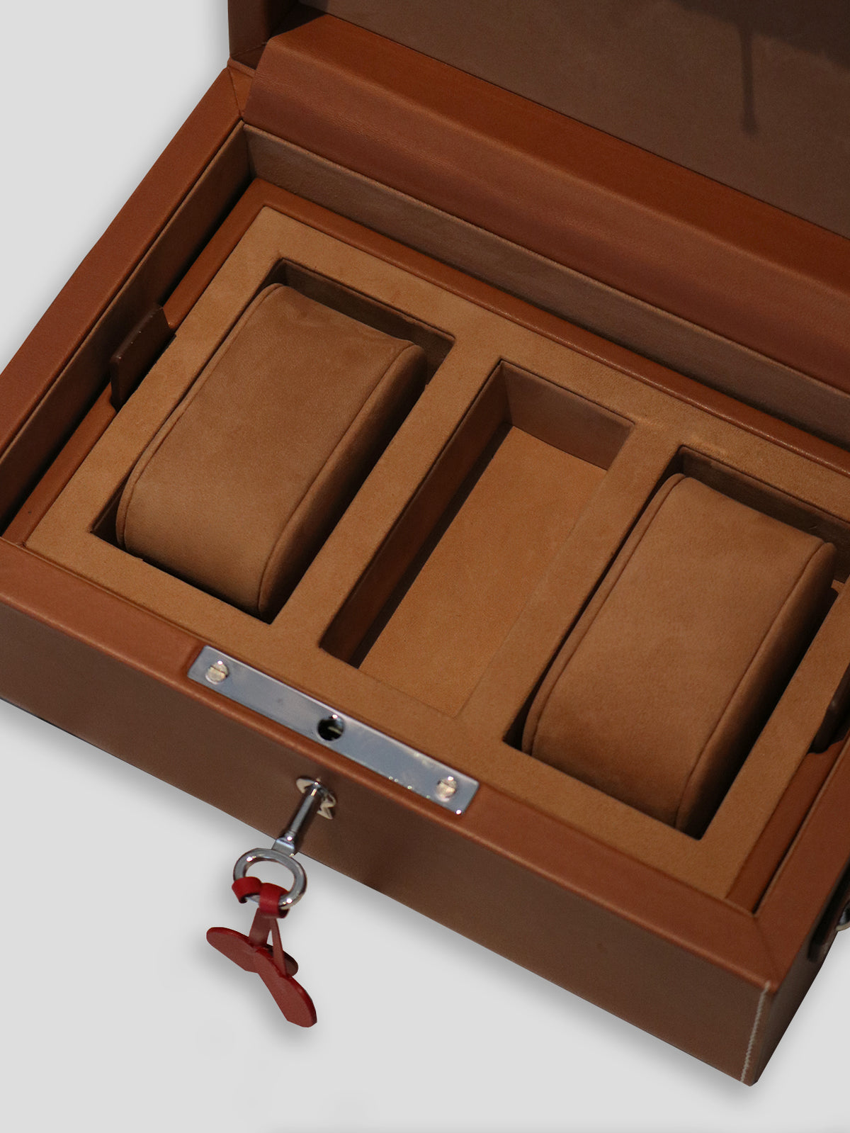 Connolly England | Tan Nomadic Chest with Gold Studs 1904