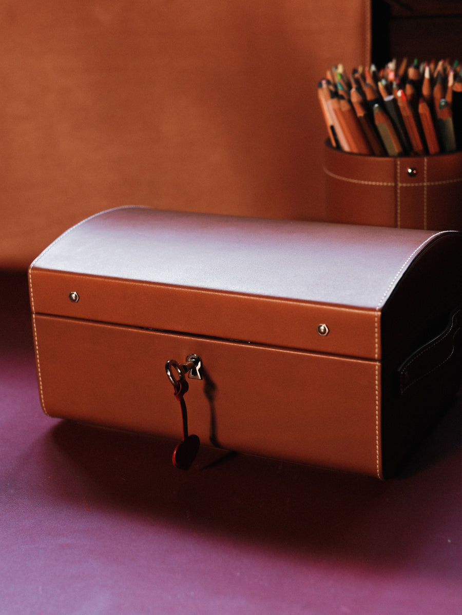 Tan Nomadic Chest 1904 - Connolly